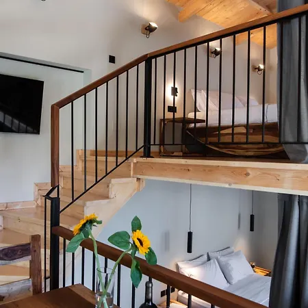 Av - Giorgio Feriehus *