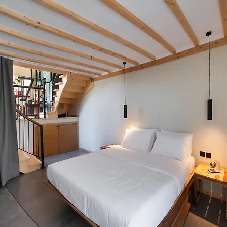 Av - Giorgio Semesterbostad