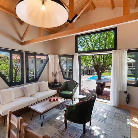 Semesterbostad Av - Giorgio Kariá